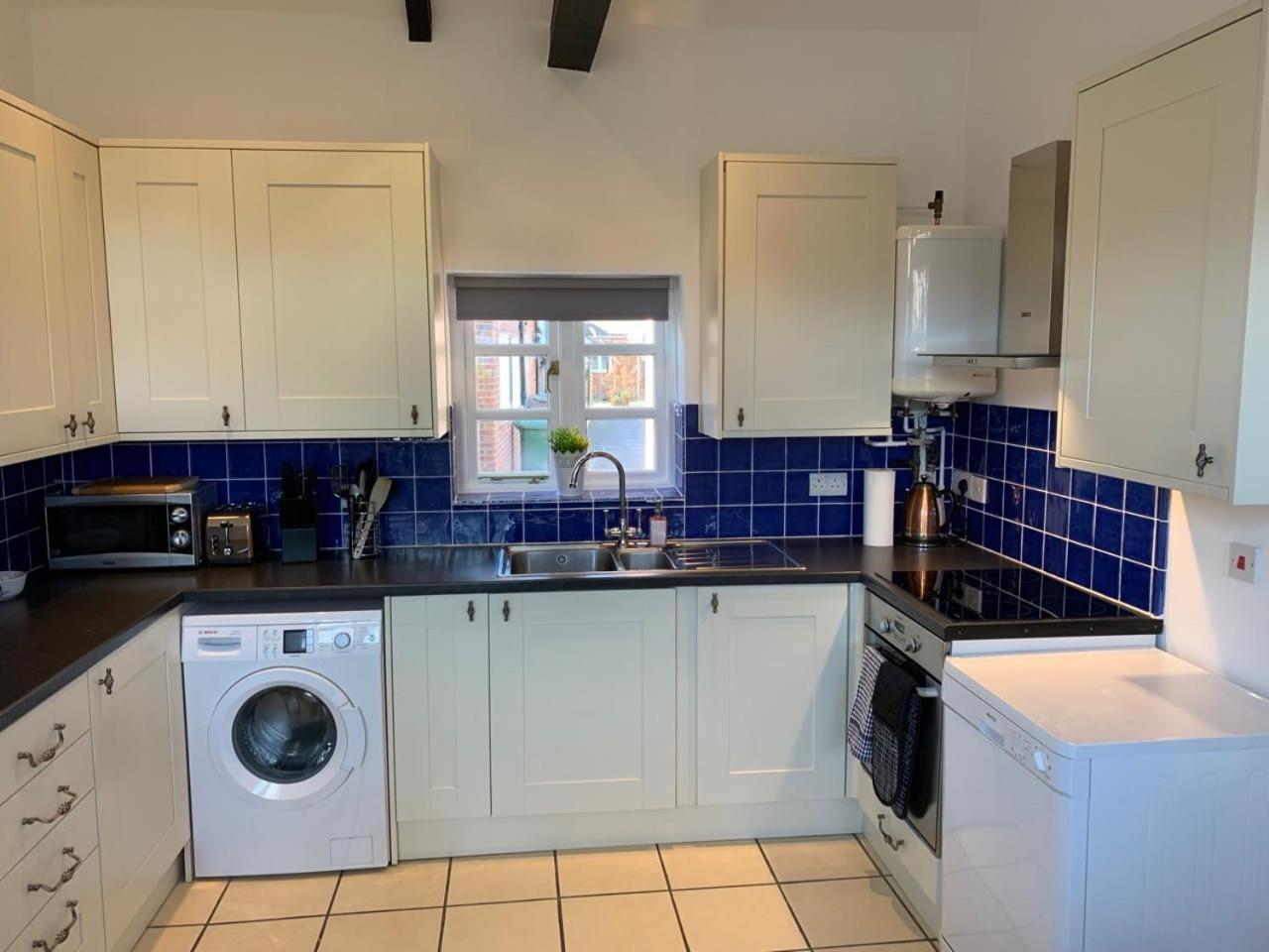 Ashbrook Lewis - Two Bedroom, Two Bathroom Cottage Nr Harwell Oxford 迪德科特 外观 照片